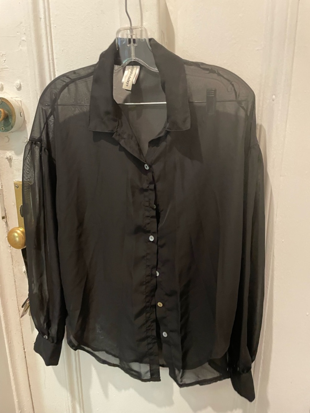 Dippin' Daisy's Black Top with White Brand Tag